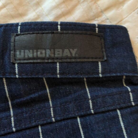 Union bay Y2K Denim blue and white striped shorts size 3 - Picture 6 of 7